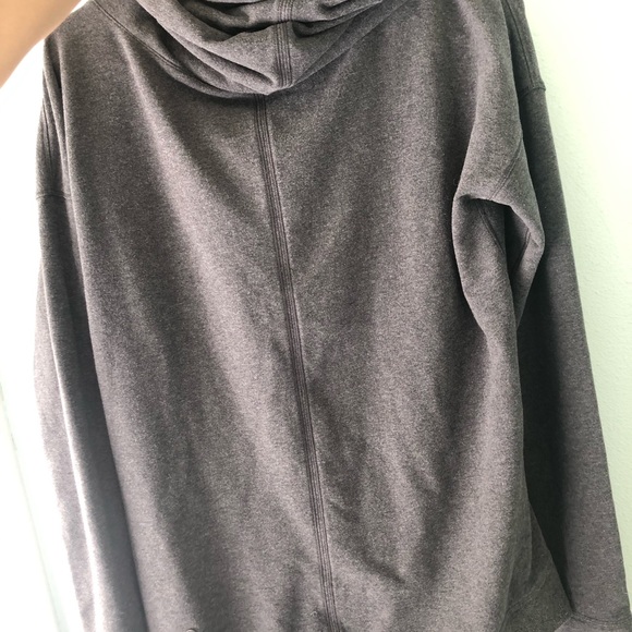 Lululemon gray hoodie women’s size 8 - Picture 4 of 5
